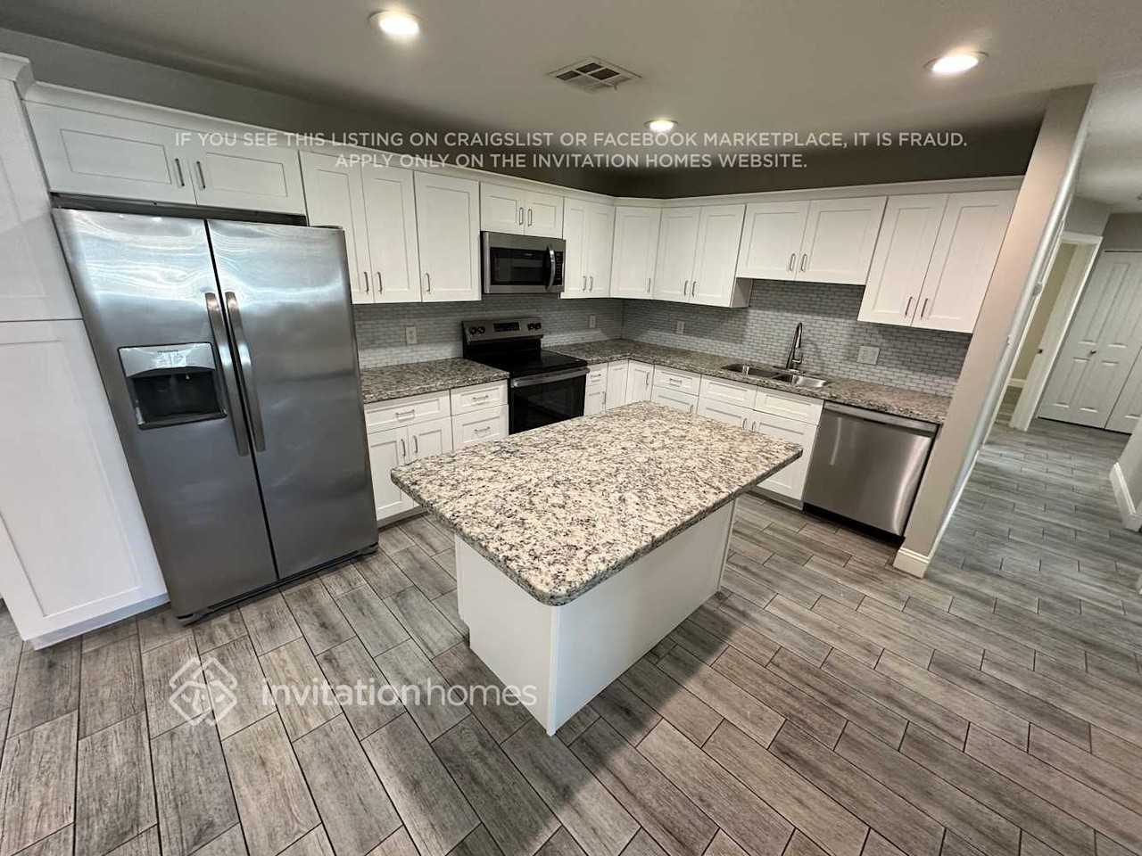 7801 E Loma Land Dr - Photo 4 of 17