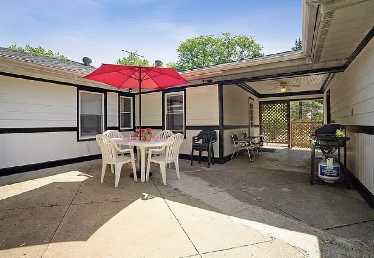 2617 Chevy Chase Dr #1 - Photo 2 of 15