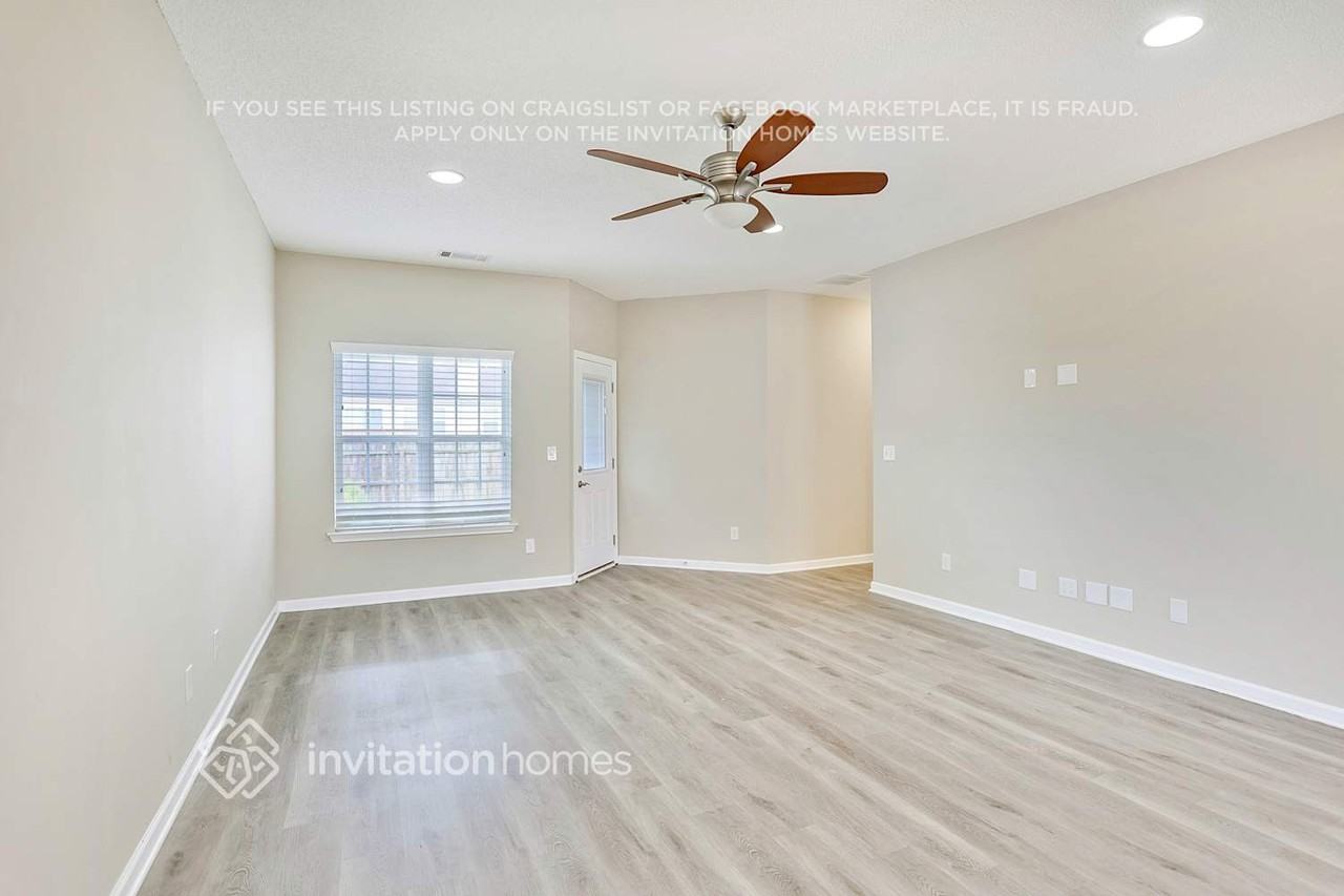 805 City Park Dr - Photo 2 of 21