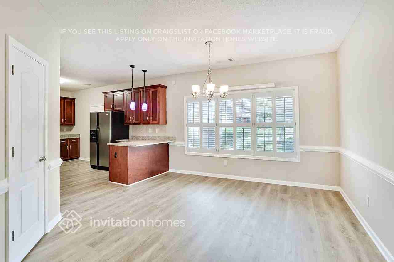 805 City Park Dr - Photo 5 of 21