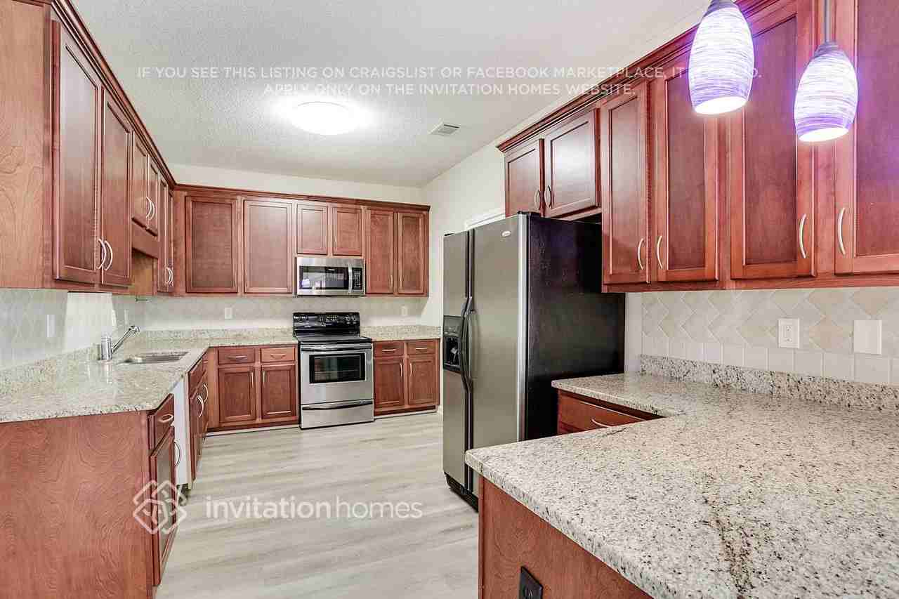 805 City Park Dr - Photo 7 of 21