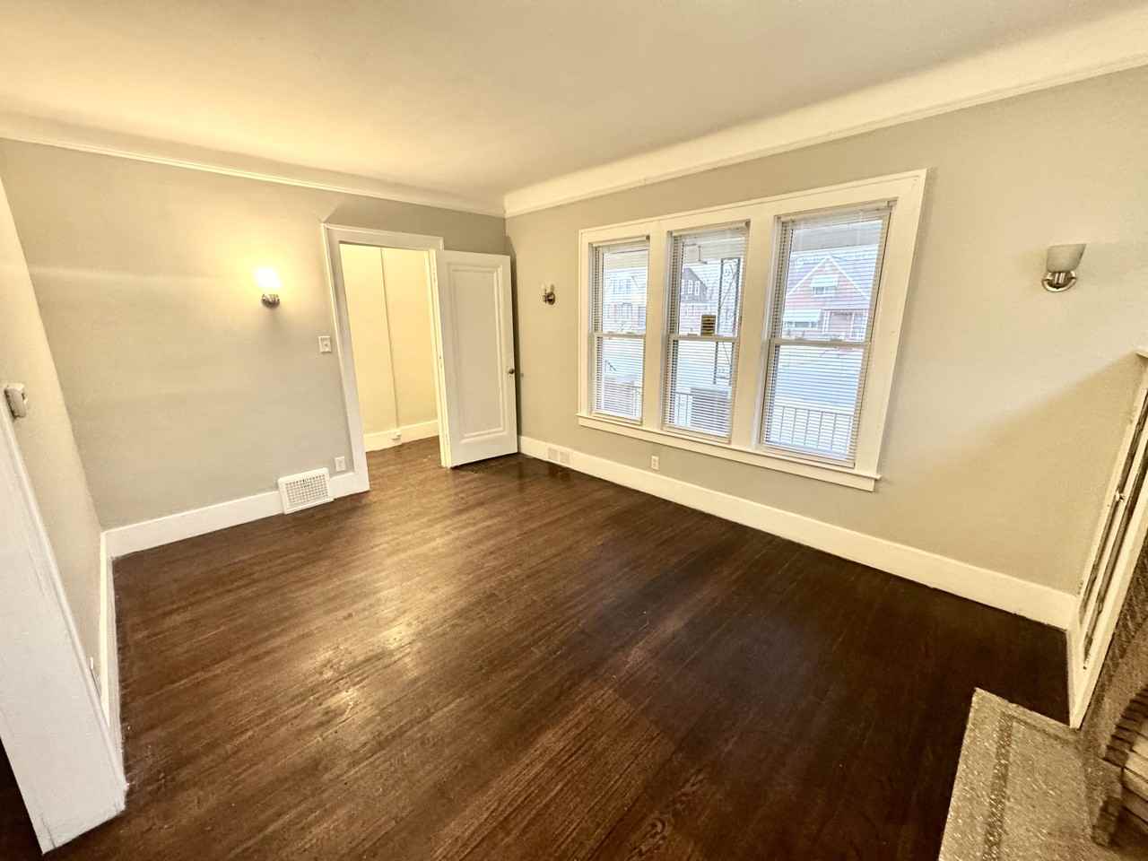 14570 Lappin St #1 - Photo 4 of 17