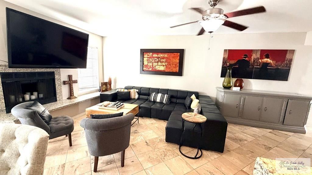 322 Mcfadden Hut Dr Apt 14 - Photo 4 of 39