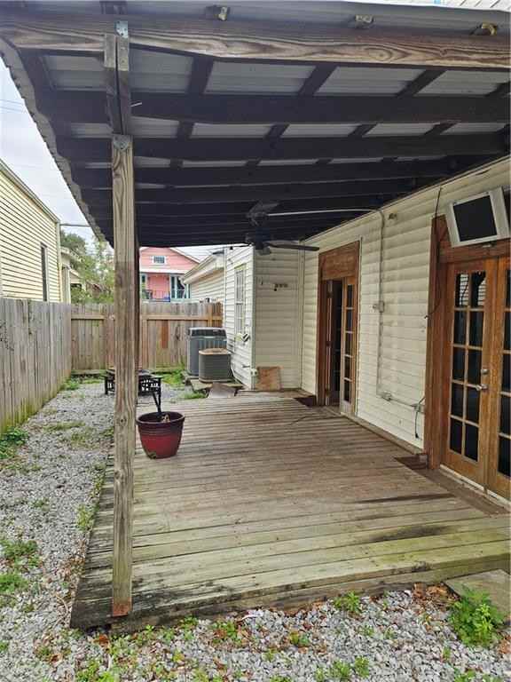 4901 Iberville St - Photo 2 of 16