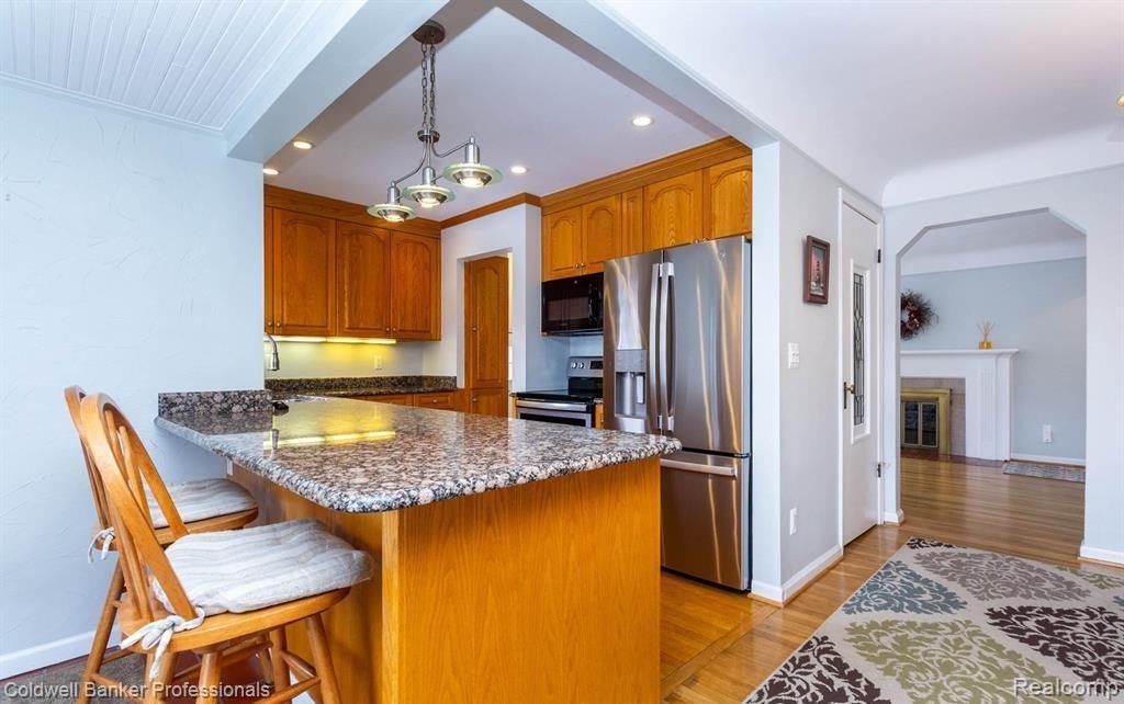 2252 Pembroke Rd - Photo 6 of 14