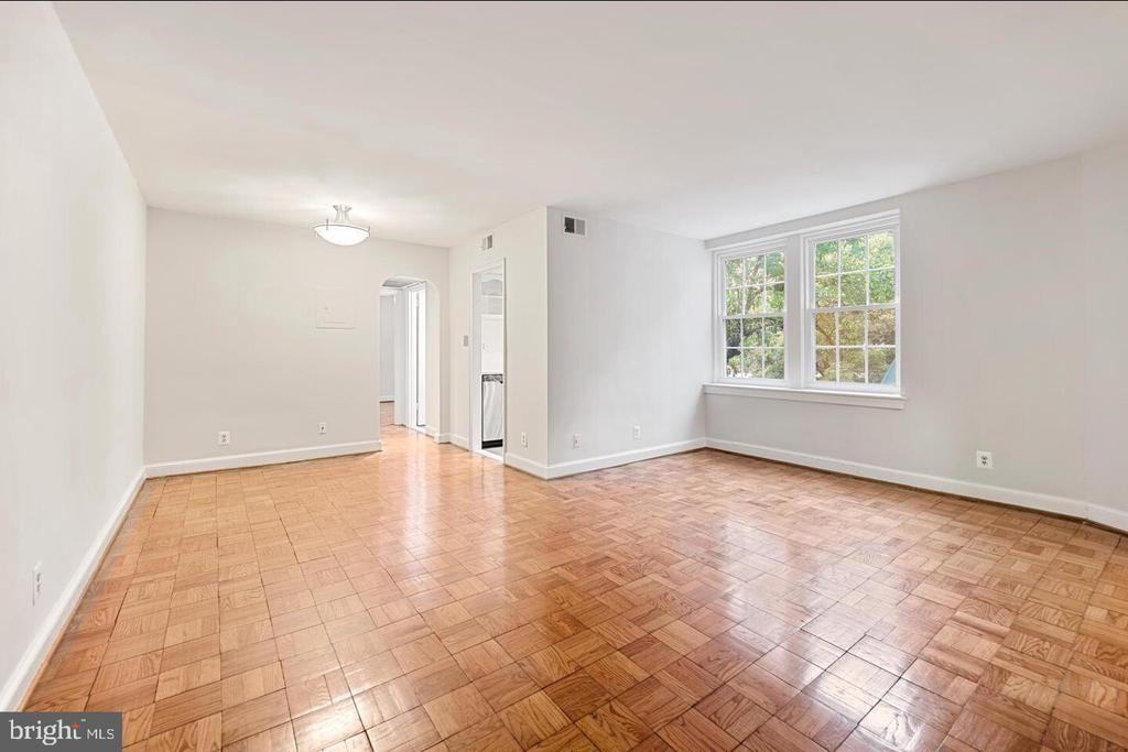 30 S Old Glebe Rd - Photo 2 of 13