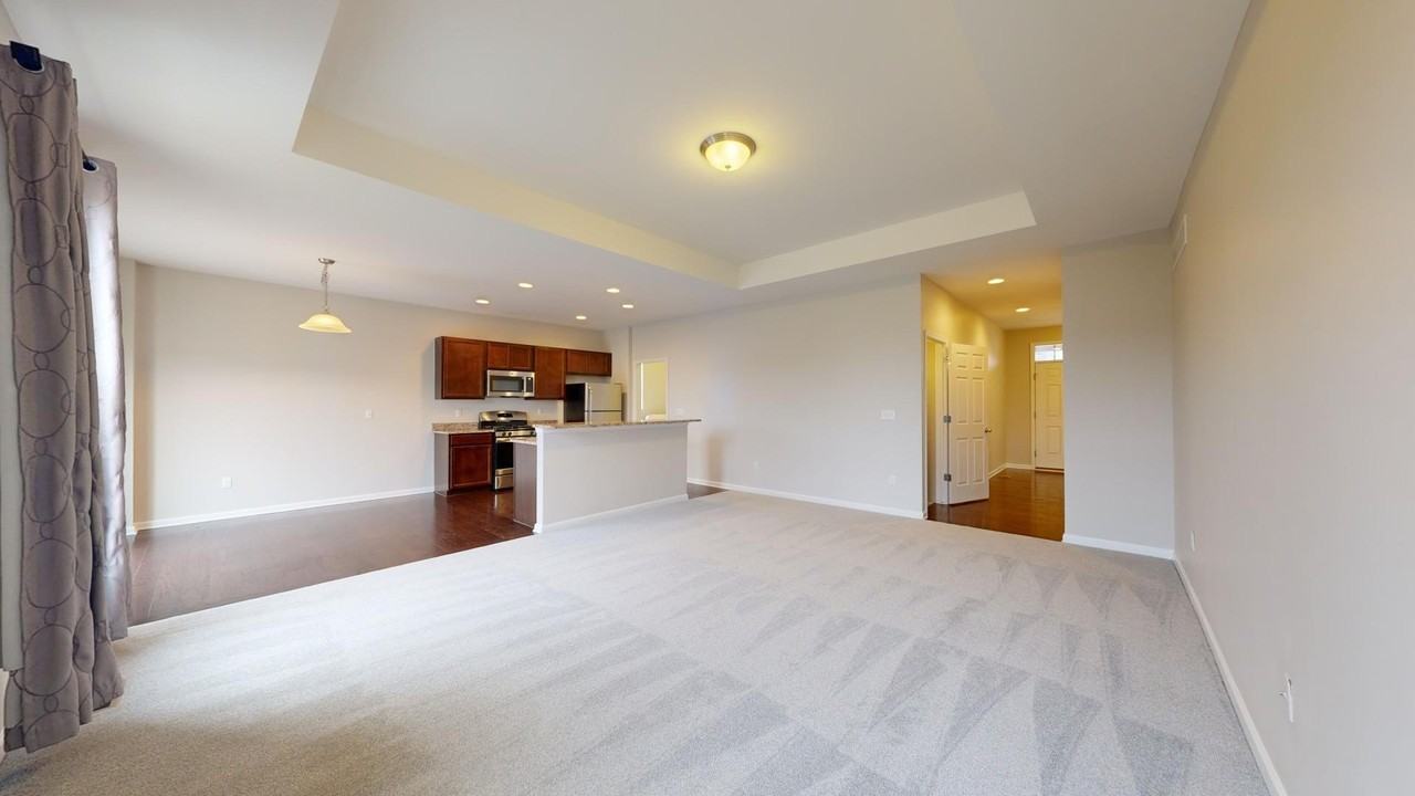 8328 Stamford Dr - Photo 4 of 21