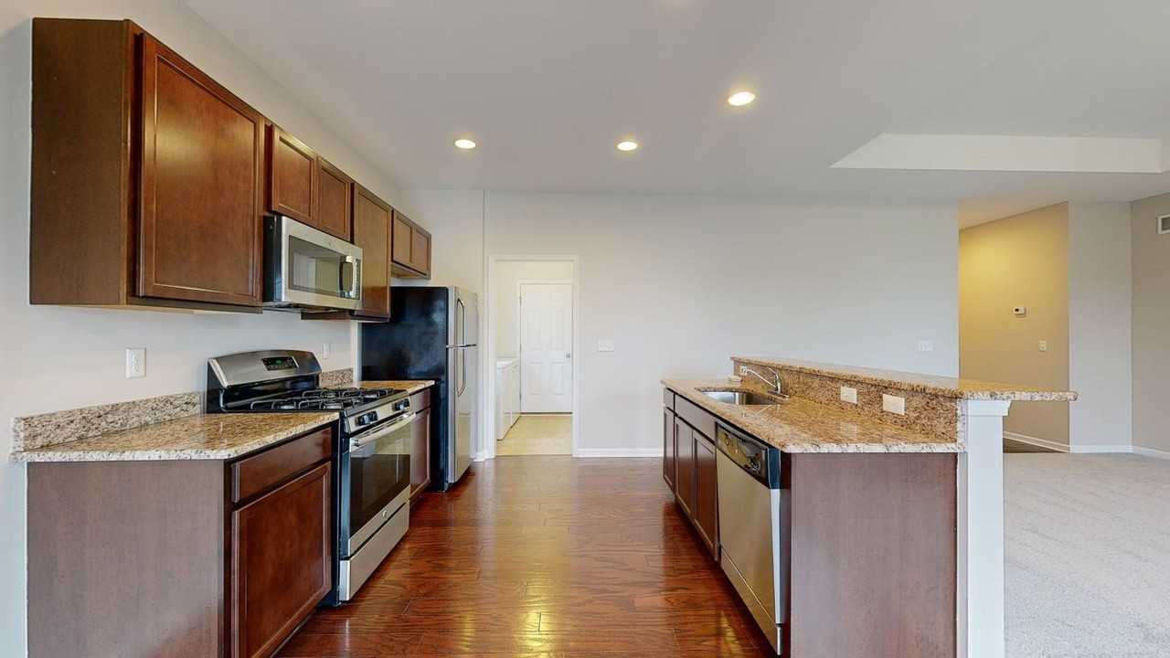 8328 Stamford Dr - Photo 5 of 21