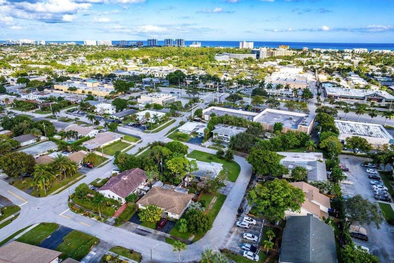 Se 9th Ave - Photo 7 of 12