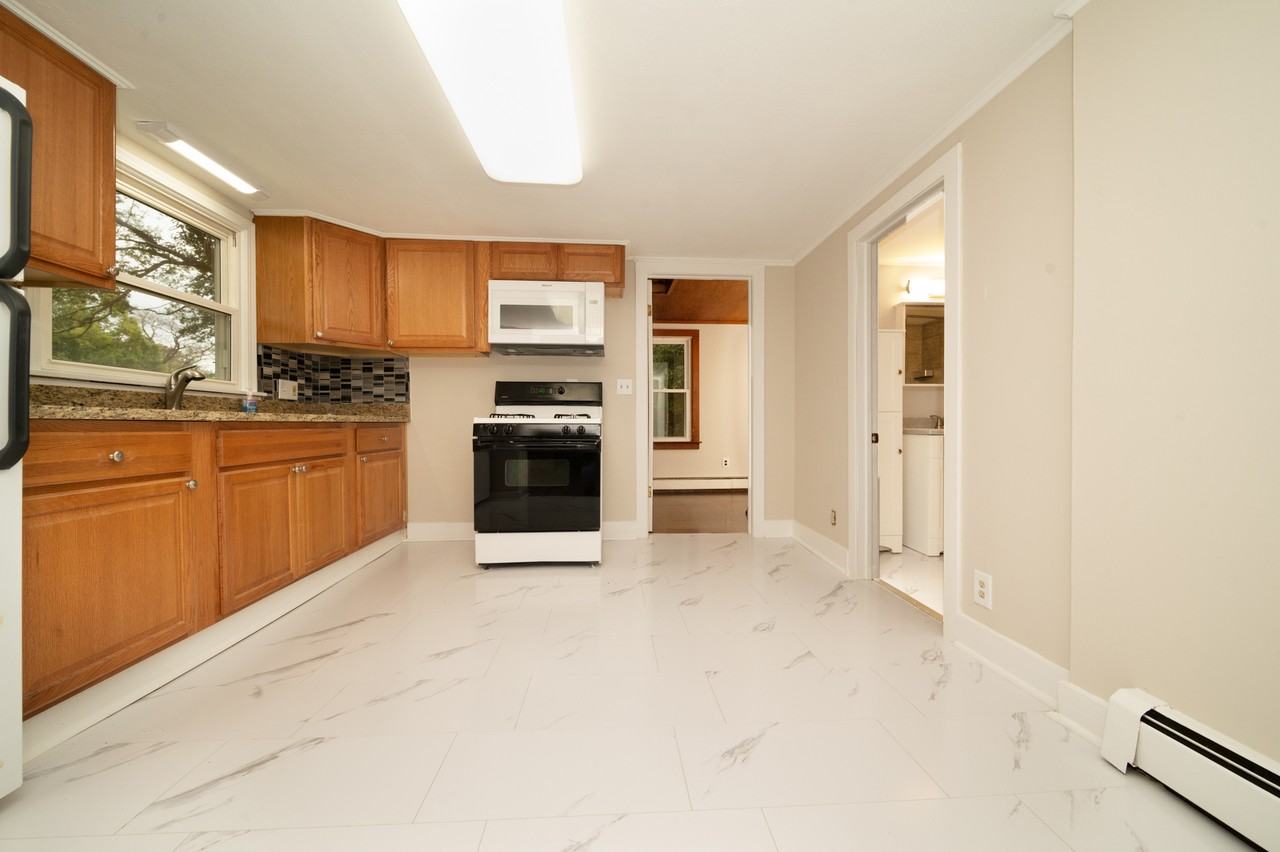 559 Gatewood Drive - Photo 6 of 14