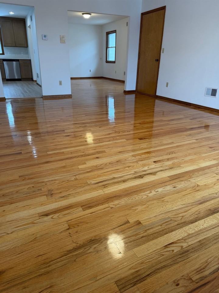 773 1st St - Photo 4 of 11