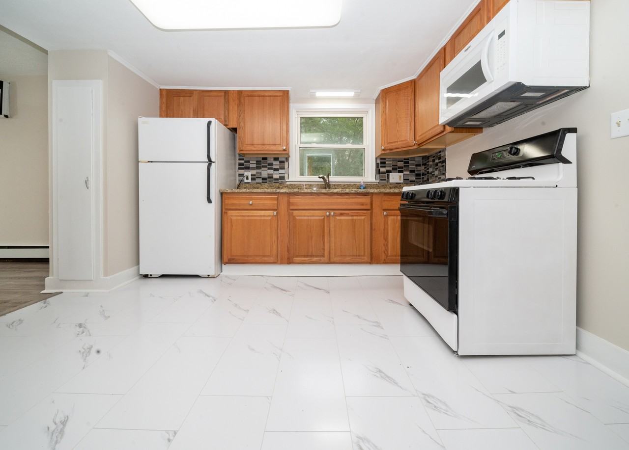 559 Gatewood Drive - Photo 7 of 14