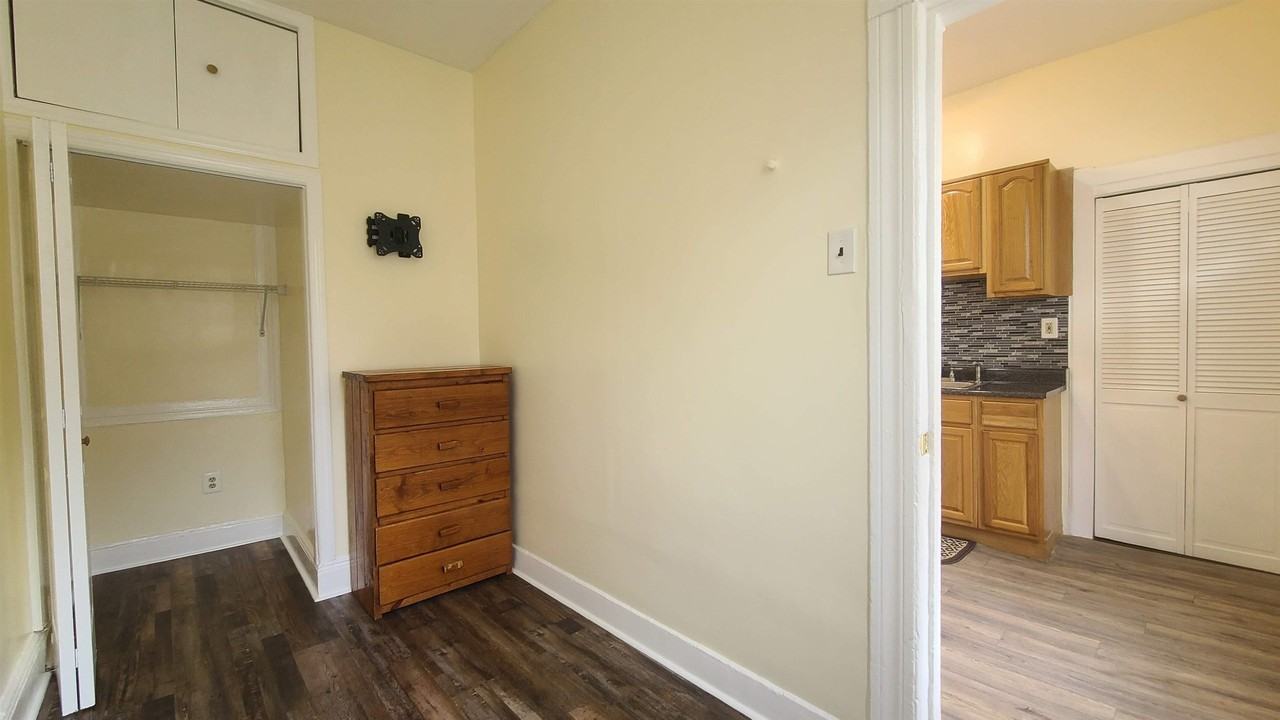 103 Stevens Ave #1 - Photo 6 of 21