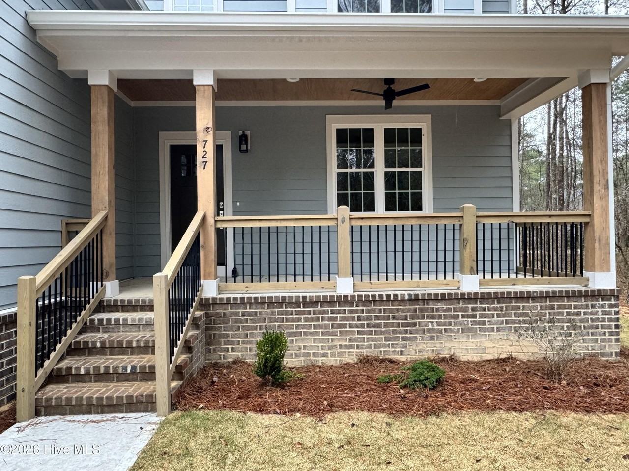 727 Heartleaf Ct - Photo 2 of 39