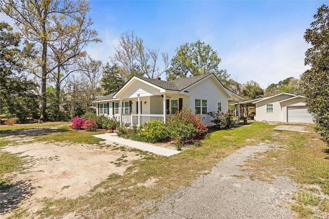 88 Magnolia St - Photo 5 of 40