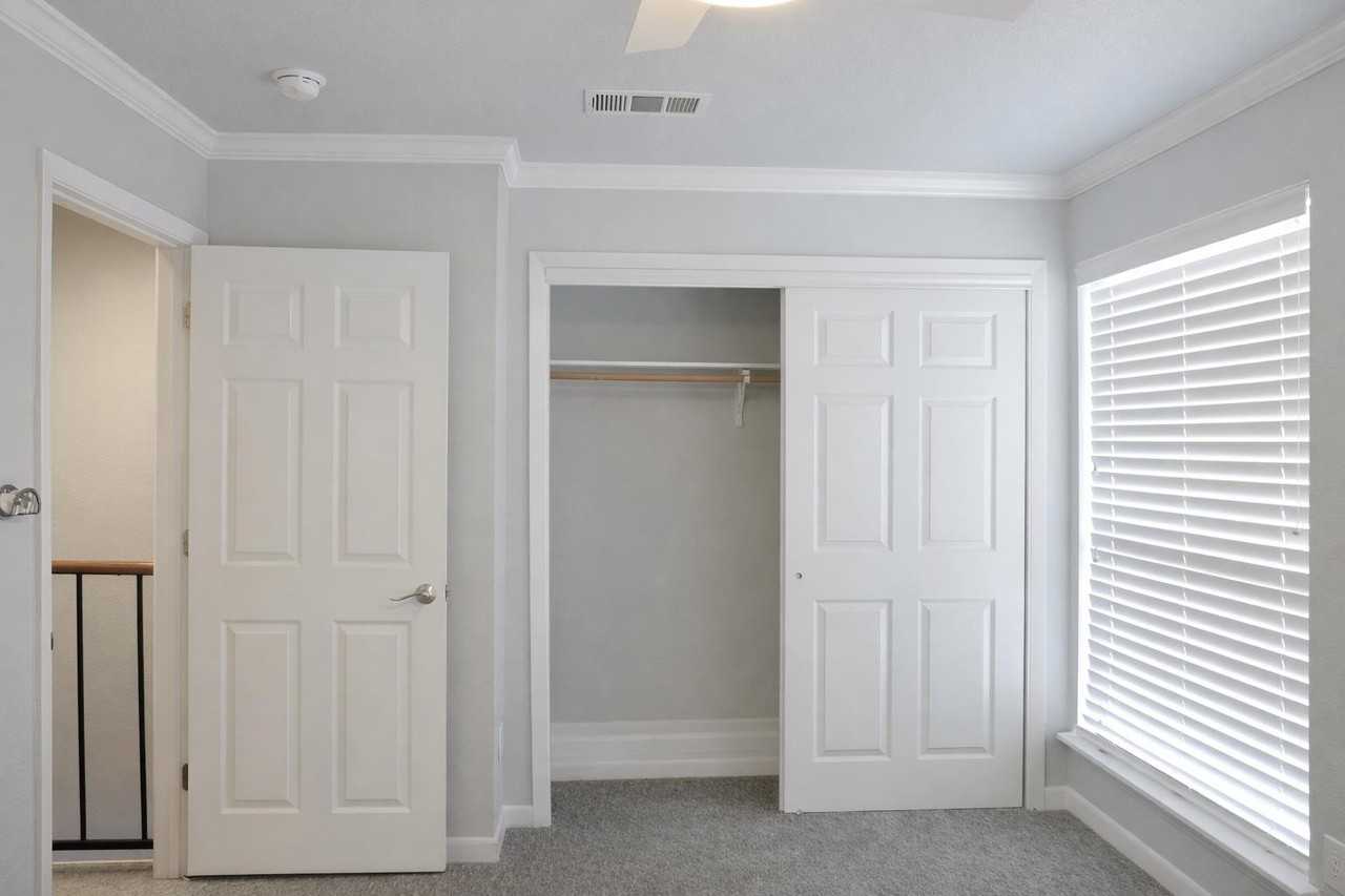 105 Star - Photo 6 of 13