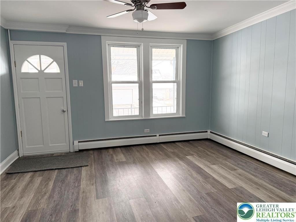 415 E 5th St - Photo 2 of 15