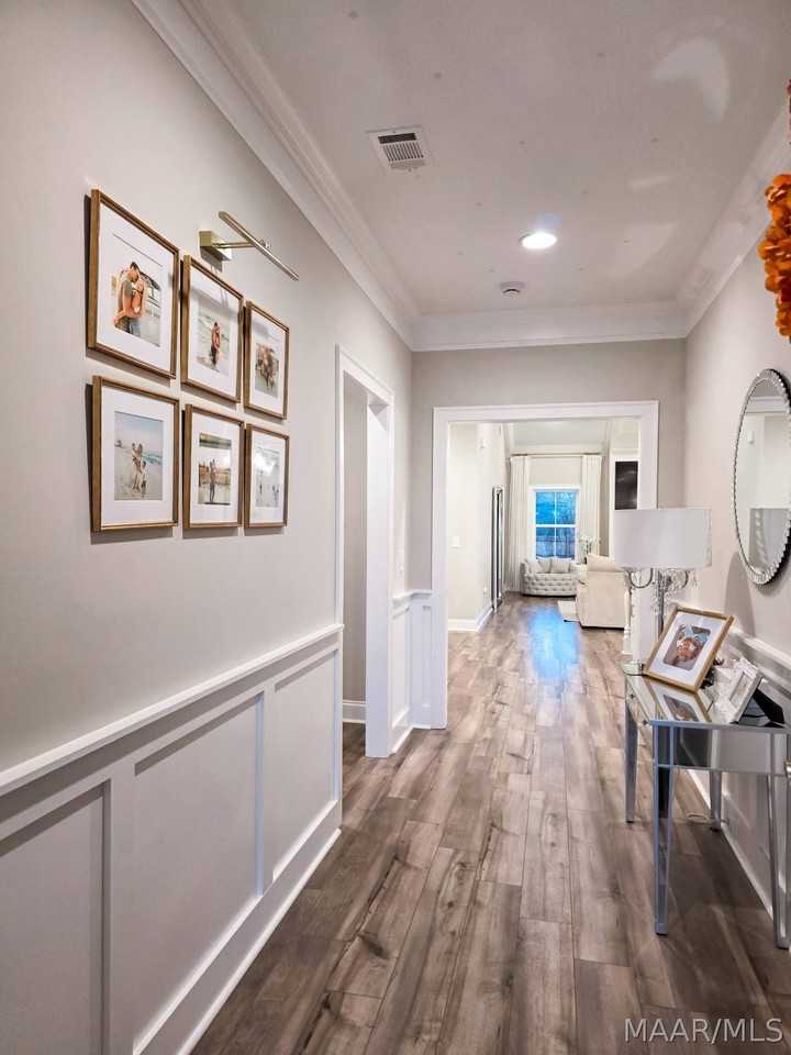 104 Lenore Ct - Photo 2 of 29