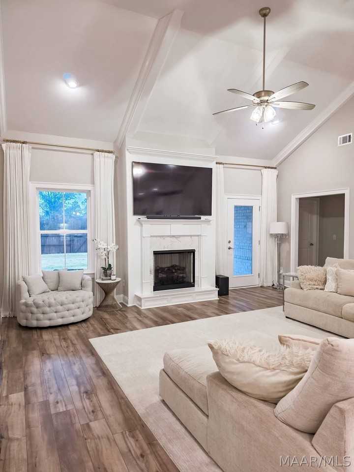 104 Lenore Ct - Photo 5 of 29