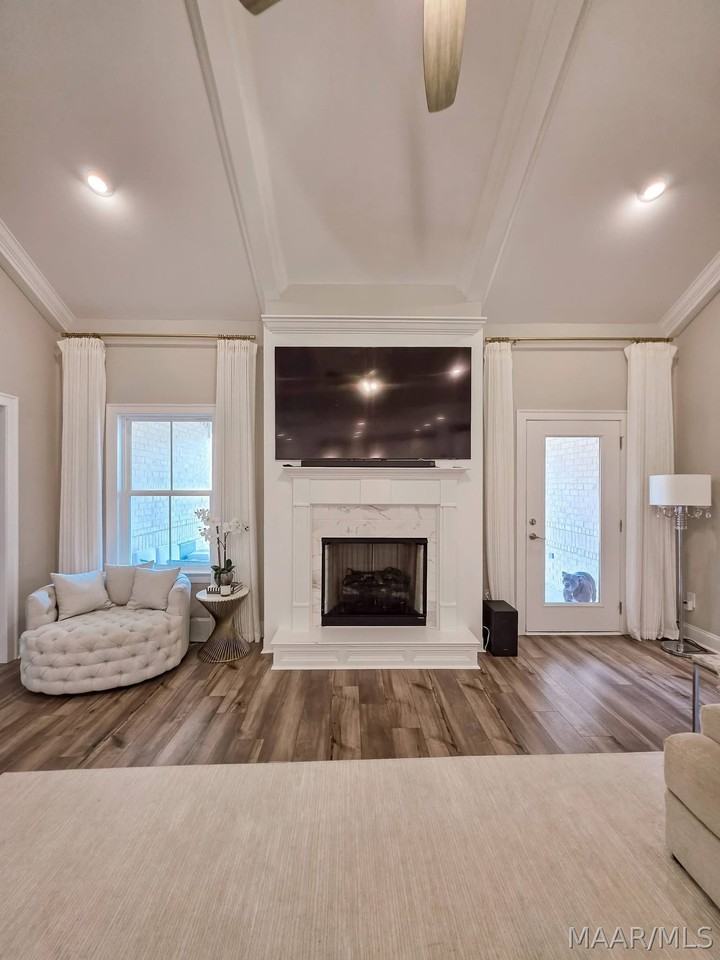 104 Lenore Ct - Photo 7 of 29