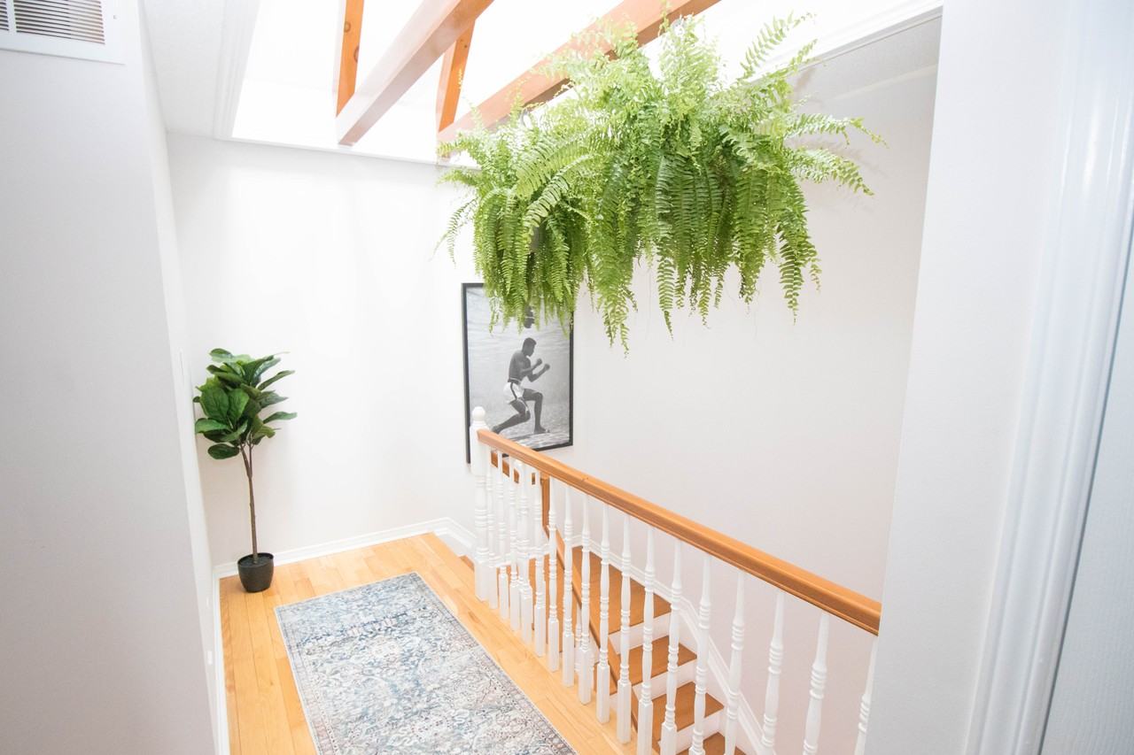 136 Fordham Private - Photo 4 of 16