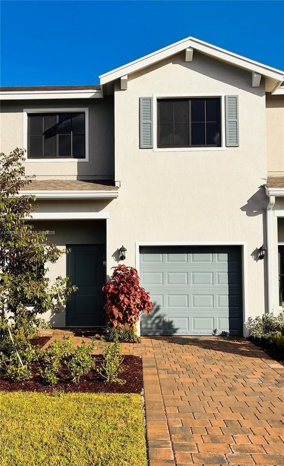 4829 Dillion St - Photo 3 of 16