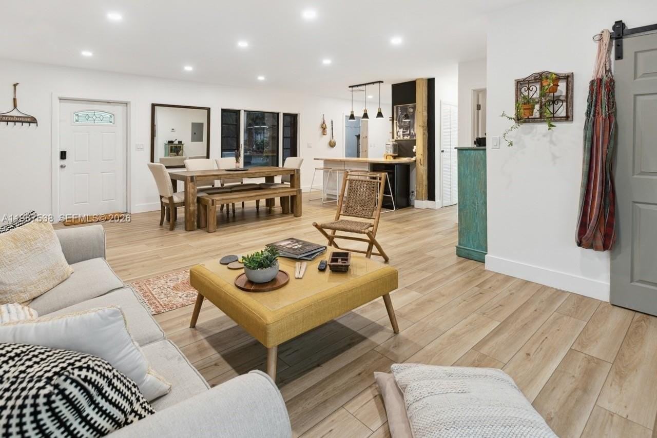 1512 Nw 4th Ave - Photo 2 of 34