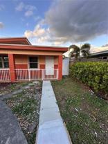 6131 Sw 39th St #EAST - Photo 1 of 1