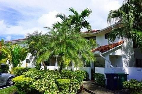 9658 Sw 138th Ave #9658 - Photo 2 of 19