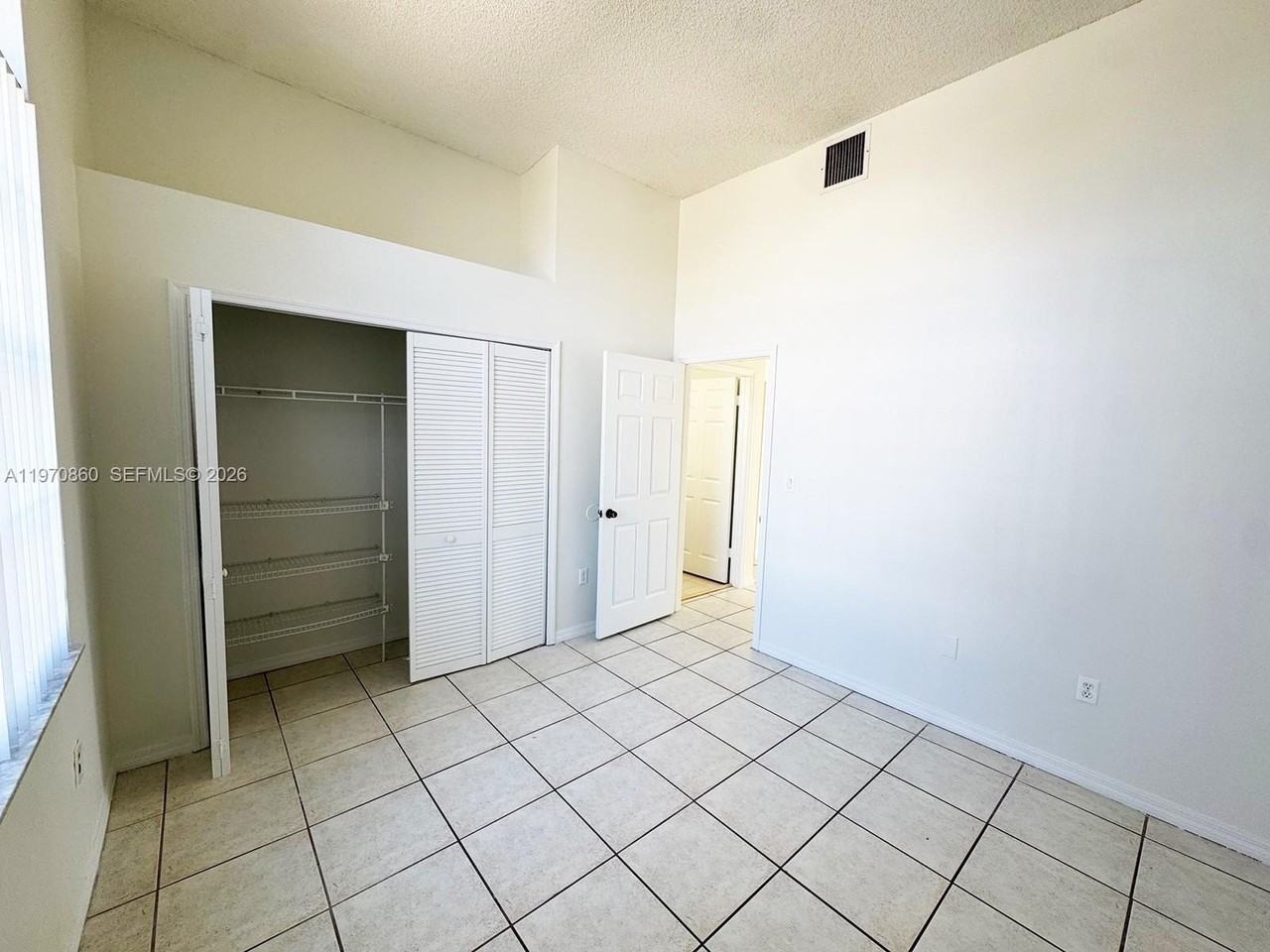 15920 Sw 79th Ter - Photo 6 of 18