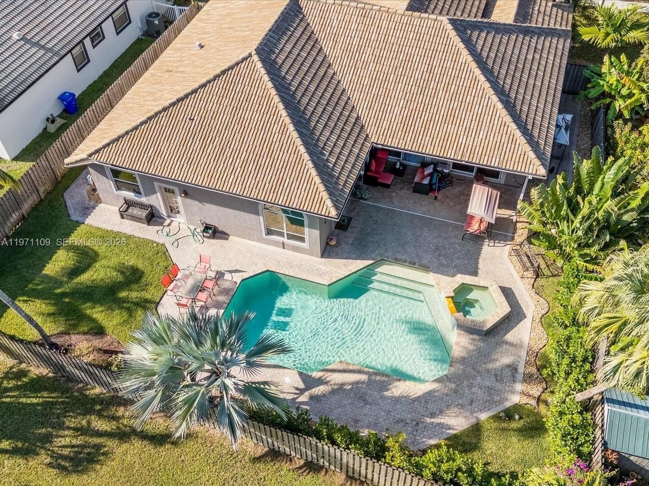 2221 Nw 129th Ter - Photo 3 of 50