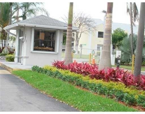 1400 Jefferson Dr #1400E - Photo 3 of 24