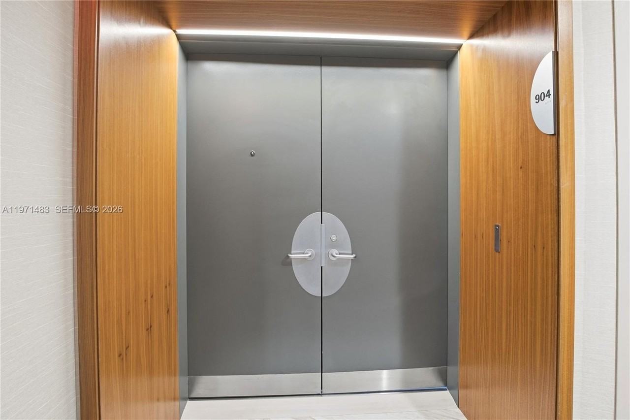 2127 Brickell Ave #904 - Photo 2 of 38