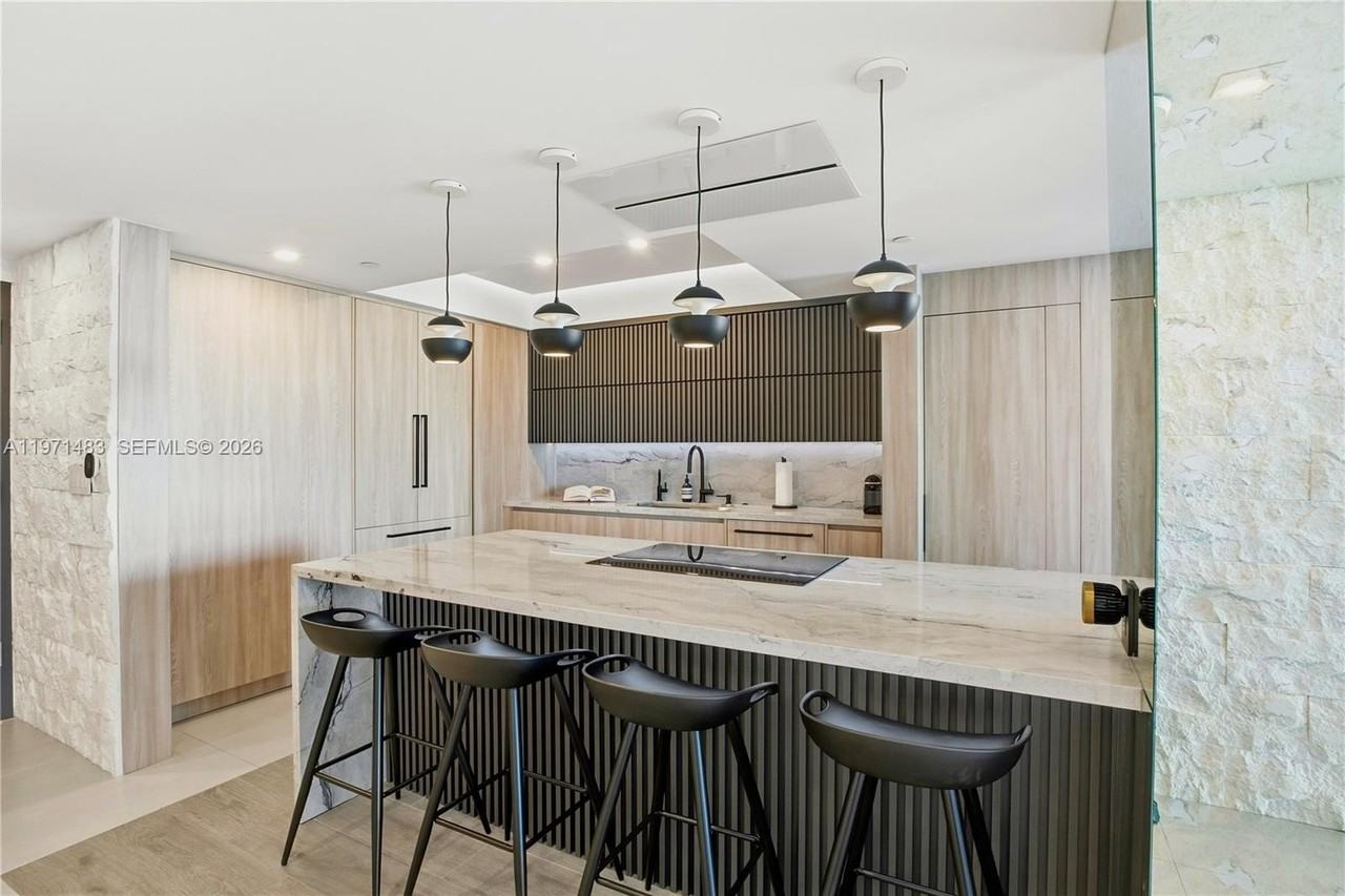 2127 Brickell Ave #904 - Photo 7 of 38