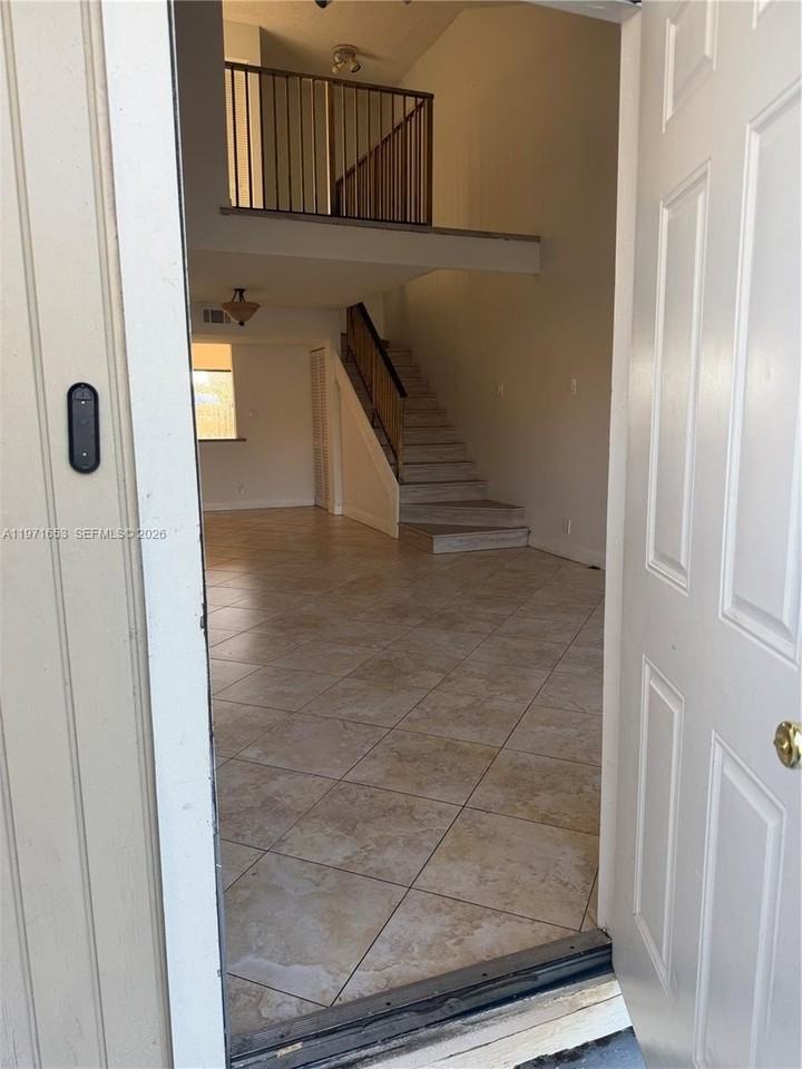 3655 Nw 111th Ter - Photo 2 of 25