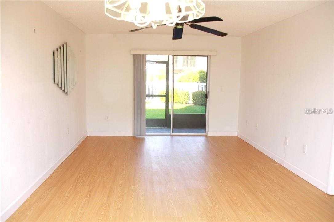 6044 7th Ave W #6044 - Photo 4 of 21