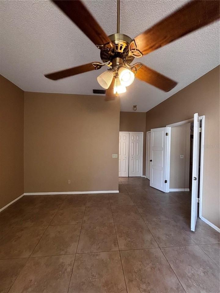 1485 Oberlin Ter - Photo 5 of 10