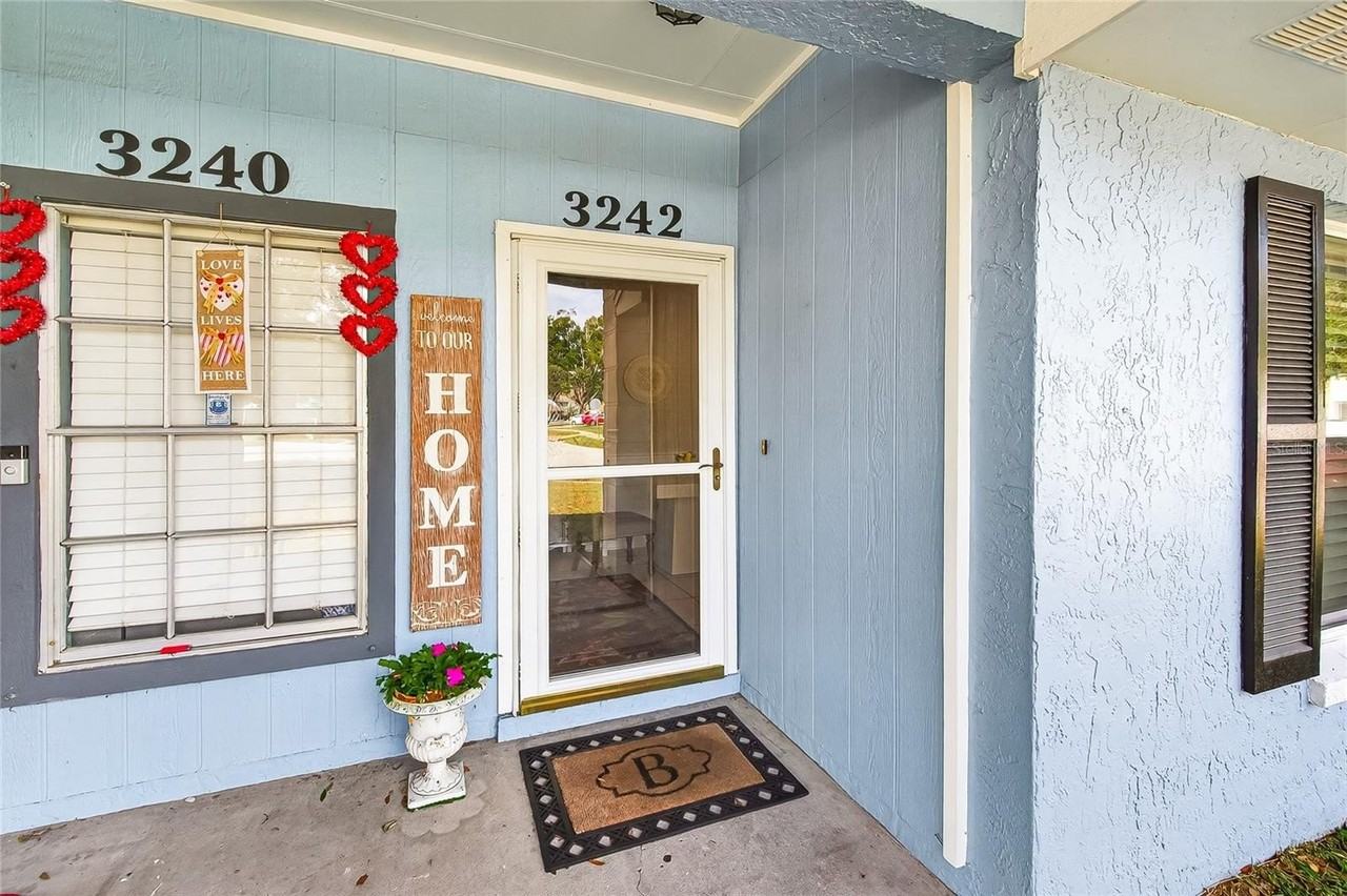 3242 Laurel Dale Dr - Photo 2 of 17