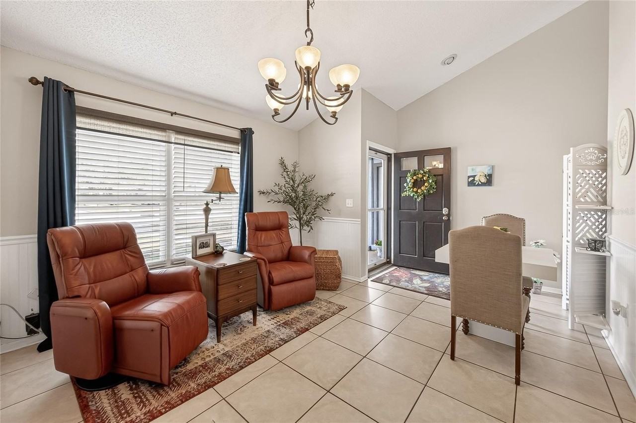 3242 Laurel Dale Dr - Photo 6 of 17