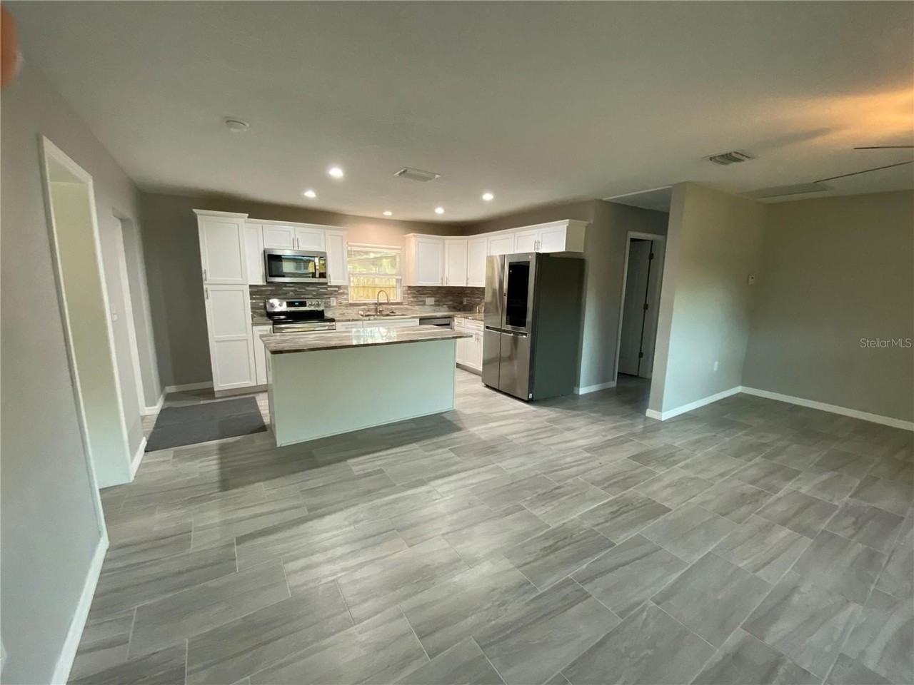 38415 9th Ave - Photo 6 of 50