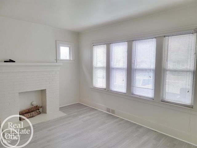 1456 Beaconsfield Ave - Photo 5 of 14