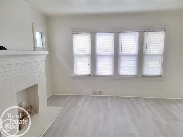 1456 Beaconsfield Ave - Photo 6 of 14