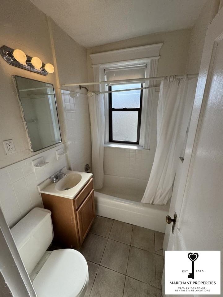 1143 Commonweath Ave. #11 - Photo 7 of 10