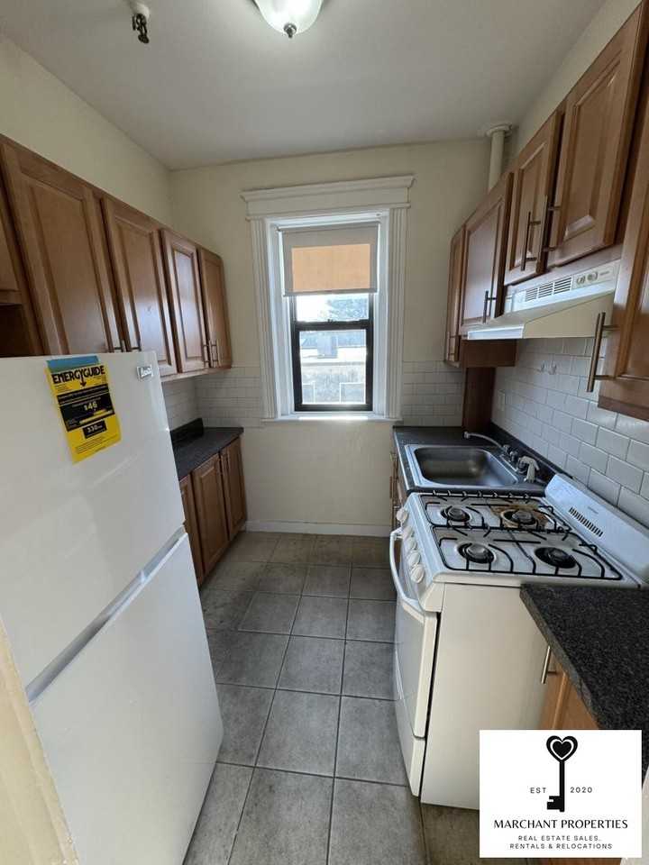 1143 Commonweath Ave. #11 - Photo 2 of 10