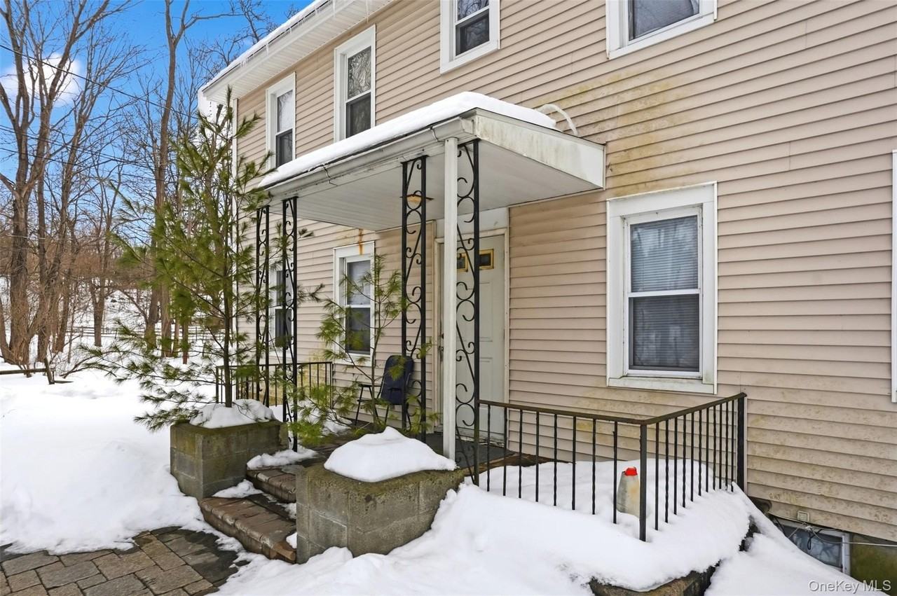 116 Carpenter Rd Apt 3 #3 - Photo 5 of 25