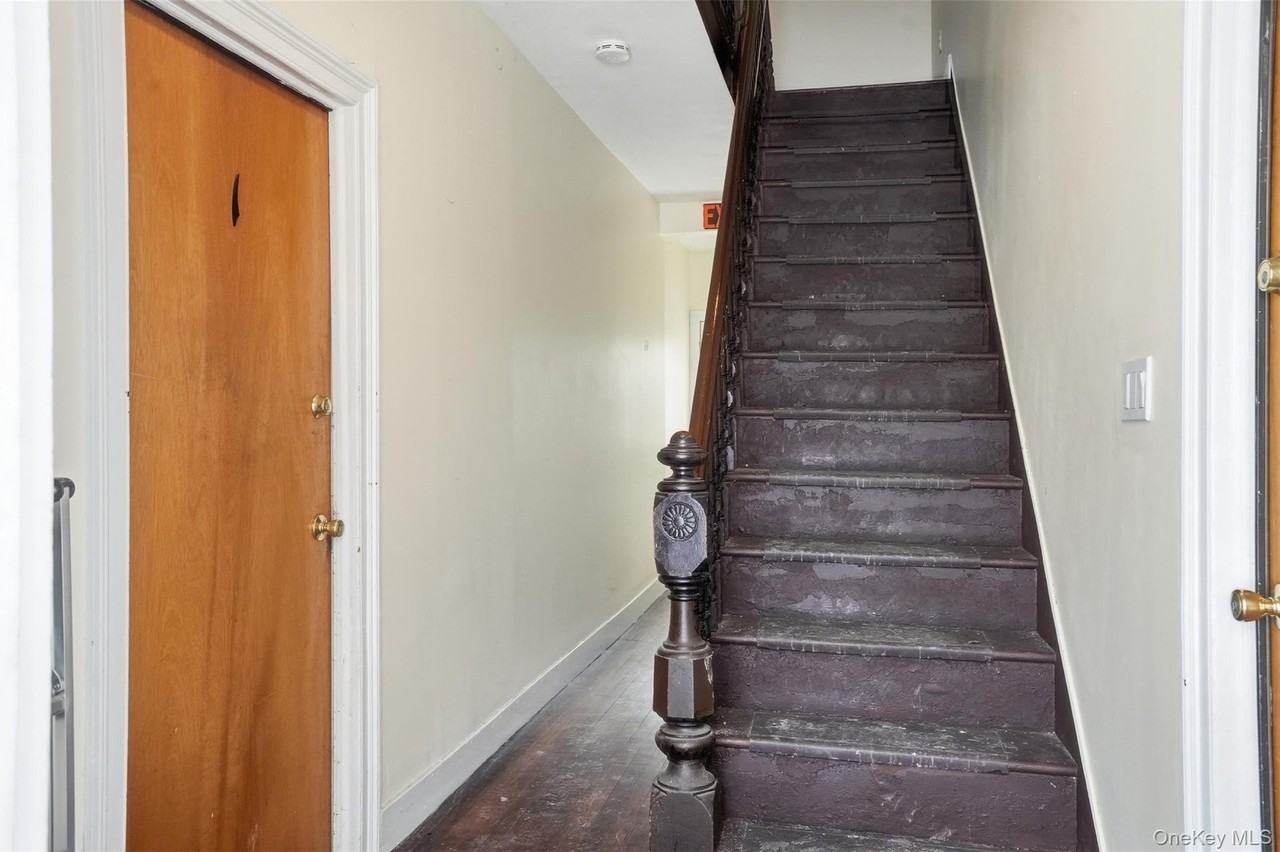 116 Carpenter Rd Apt 3 #3 - Photo 6 of 25