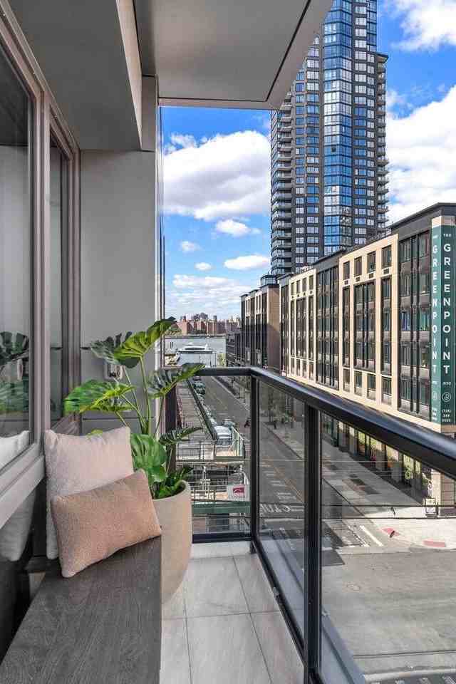 36 India St #4G - Photo 2 of 12