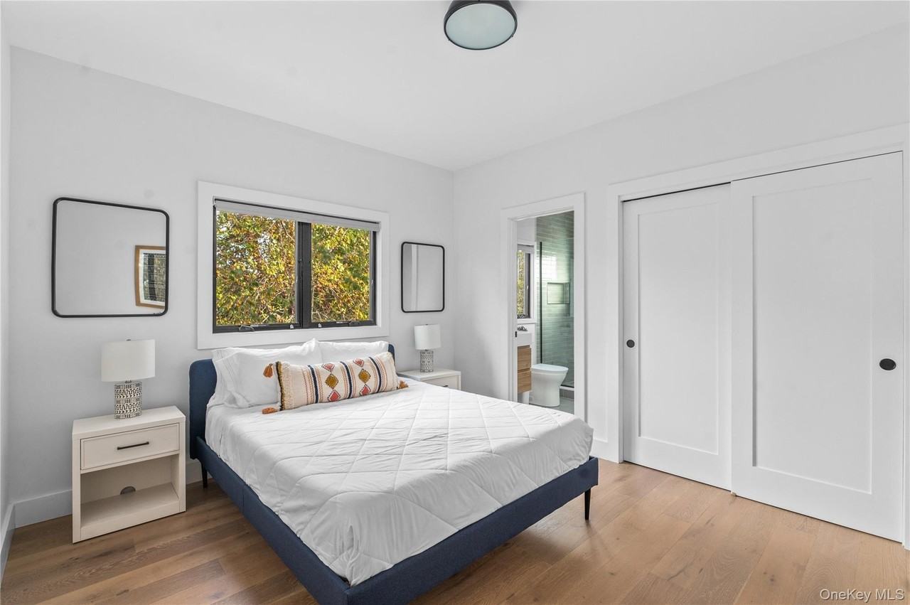 31 Atlantic Ave - Photo 7 of 32