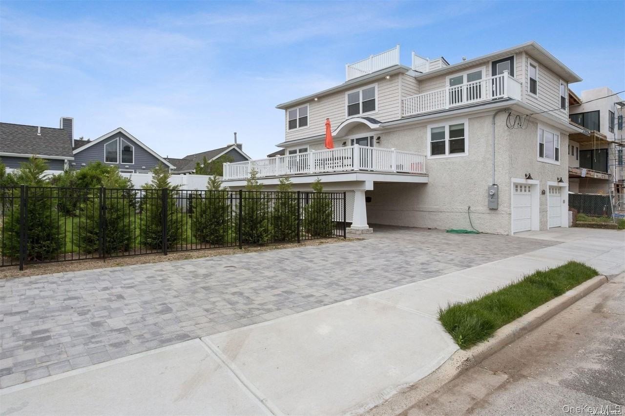 44 Buxton St - Photo 3 of 32