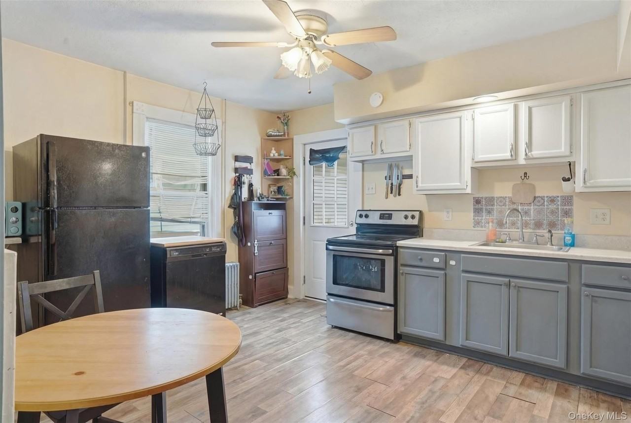 14 Church St Unit 2 - Photo 7 of 28